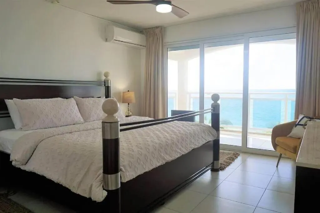 Maho Beach House - 2 Bedroom Corner Ocean Suite Simpson Bay Daire