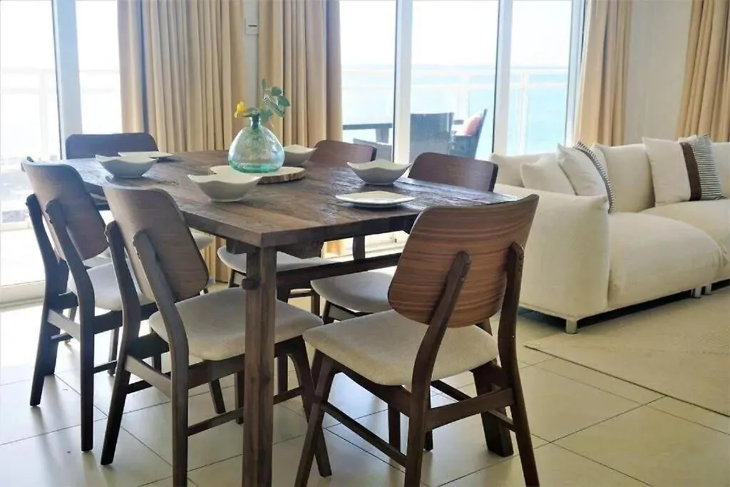 Maho Beach House - 2 Bedroom Corner Ocean Suite Simpson Bay