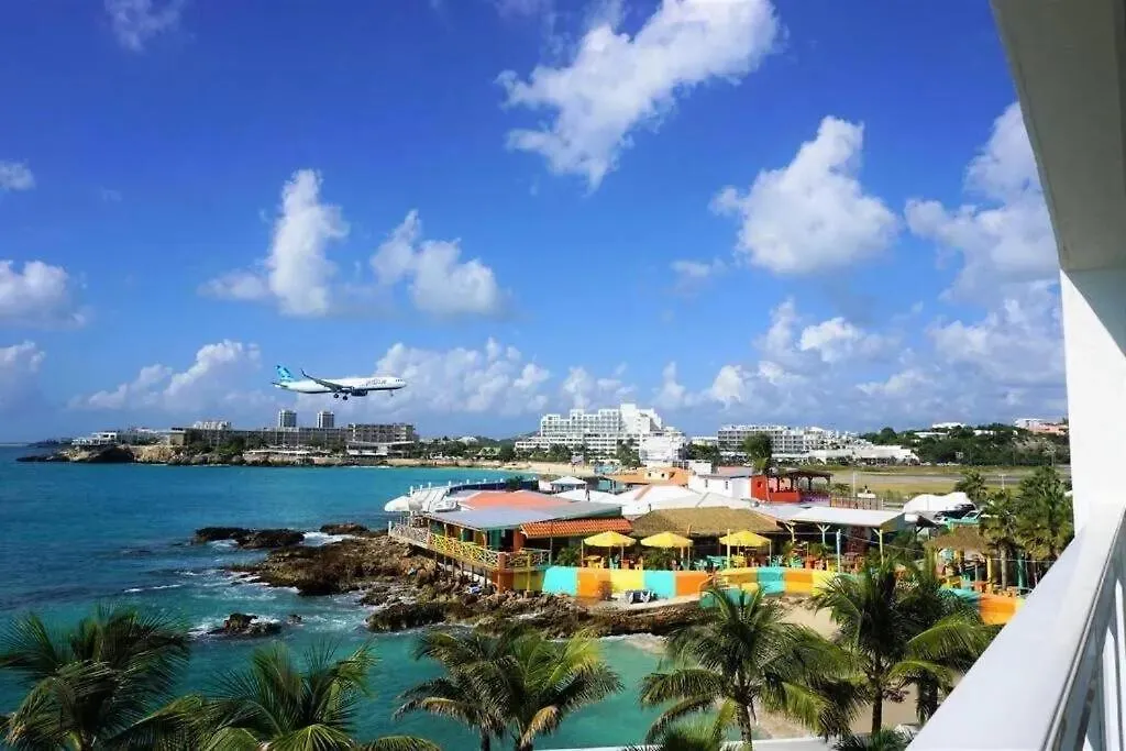 Daire Maho Beach House - 2 Bedroom Corner Ocean Suite Simpson Bay