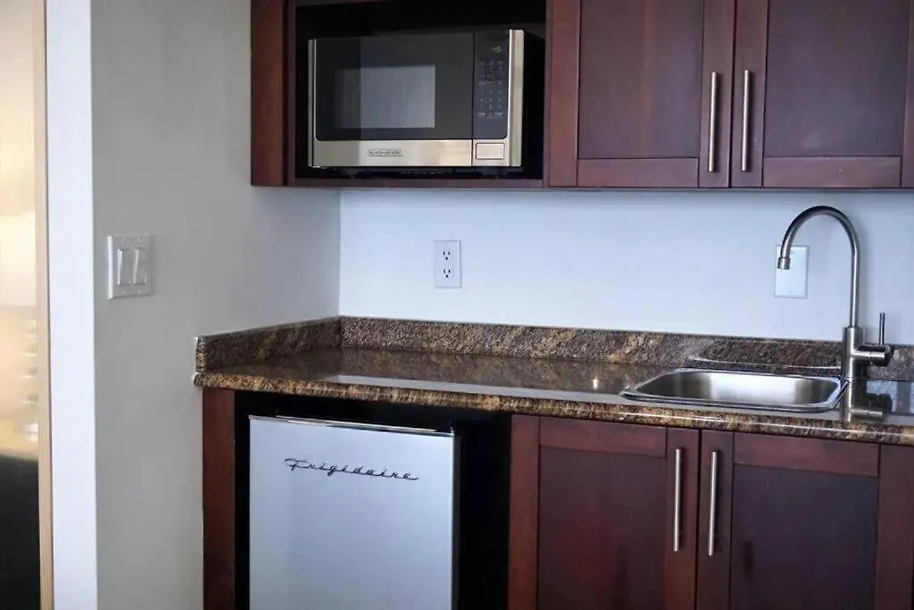 Daire Maho Beach House - 2 Bedroom Corner Ocean Suite Simpson Bay Sint Maarten